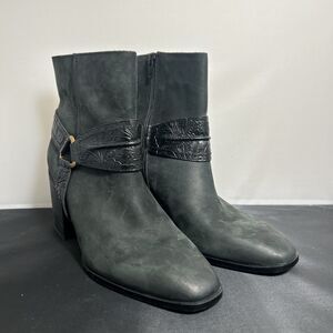 VIONIC Carnelia Ankle Boots Black Nubuck Leather Water Repellant Sz. 9 Charity